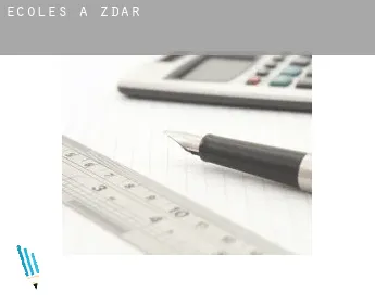 Écoles à  Žďár